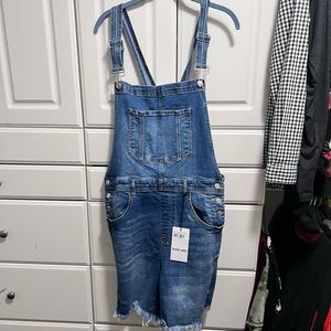 Black label shortall 1XL NWOT